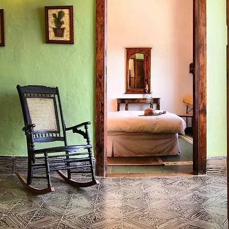 Villa Casa Lola Y Juan, Huespedes