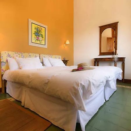 Casa Lola Y Juan, Huespedes Haría