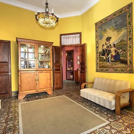 Casa Lola Y Juan, Huespedes Villa
