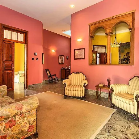 Villa Casa Lola Y Juan, Huespedes *